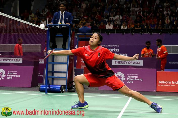 Gregoria Mariska mengembalikan shuttlecock. Gregoria Mariska mengembalikan shuttlecock.