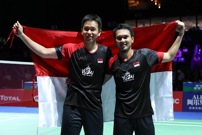 Hendra Setiawan/Mohammad Ahsan (Indonesia) saat menjadi Juara Dunia 2019 di Basel, Swiss. Hendra Setiawan/Mohammad Ahsan (Indonesia) saat menjadi Juara Dunia 2019 di Basel, Swiss.