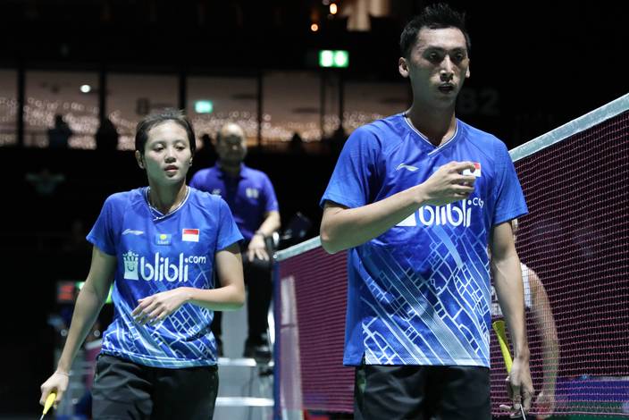 Ekspresi kekecewaan Ronald/Annisa Saufika (Indonesia). Ekspresi kekecewaan Ronald/Annisa Saufika (Indonesia).