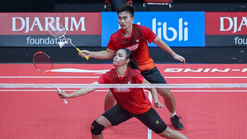 Reinard Dhanriano/Rayhan Vania Salsabila (PB Mutiara Cardinal Bandung) mengembalikan shuttlecock. Reinard Dhanriano/Rayhan Vania Salsabila (PB Mutiara Cardinal Bandung) mengembalikan shuttlecock.