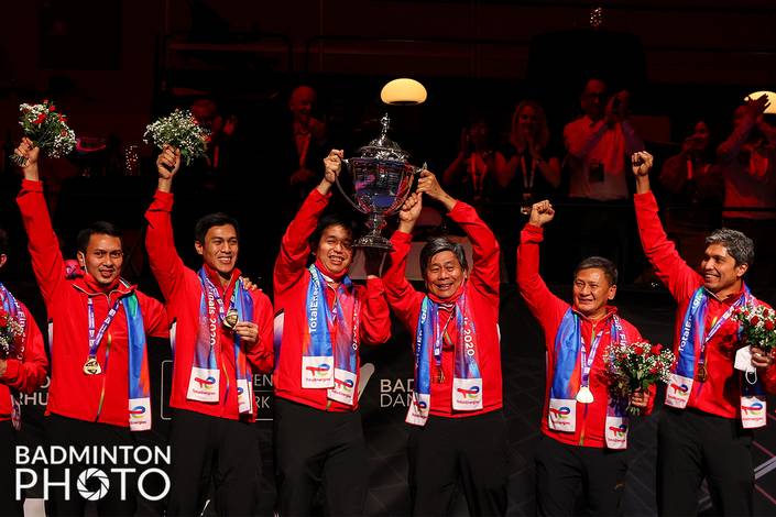 Tim bulutangkis Indonesia berfoto bersama setelah memastikan Piala Thomas 2020 (Badminton Photo/Yohan Nonotte) Tim bulutangkis Indonesia berfoto bersama setelah memastikan Piala Thomas 2020 (Badminton Photo/Yohan Nonotte)