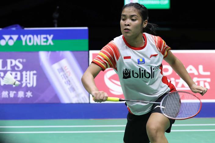 Gregoria Mariska Tunjung (Indonesia) bersiap menghadang pengembalian. Gregoria Mariska Tunjung (Indonesia) bersiap menghadang pengembalian.
