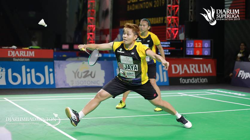 Greysia Polii/Apriyani Rahayu (Jaya Raya) menyambut pengembalian. Greysia Polii/Apriyani Rahayu (Jaya Raya) menyambut pengembalian.