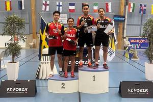 Verrell Yustin Mulia/Bernadine Anindiya Wardana & Patra Harapan Rindorindo/Titis Maulida Rahma (PB Djarum)