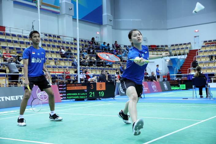 M. Lucky Andres Apriyanda/Helena Ayu Puspitasari (Indonesia) menyambut pengembalian. M. Lucky Andres Apriyanda/Helena Ayu Puspitasari (Indonesia) menyambut pengembalian.