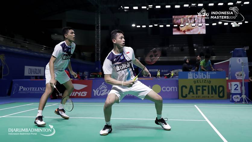 Fajar Alfian/Muhammad Rian Ardianto (Indonesia) mengembalikan shuttlecock. Fajar Alfian/Muhammad Rian Ardianto (Indonesia) mengembalikan shuttlecock.
