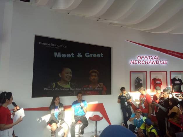 Suasana Meet & Greet Tontowi Ahmad dan Winny Oktavina Kandow. Suasana Meet & Greet Tontowi Ahmad dan Winny Oktavina Kandow.