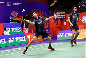 Fajar Alfian/Muhammad Rian Ardianto menyambut pengembalian.