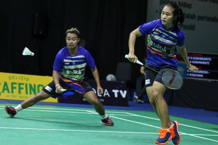 Rehan Naufal Kusharjanto/Lisa Ayu Kusumawati bersiap menghadang serangan. Rehan Naufal Kusharjanto/Lisa Ayu Kusumawati bersiap menghadang serangan.