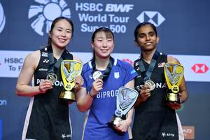 Pearly Tan/Thinaah Muralitharan & Arisa Igarashi (Djarum Badminton)