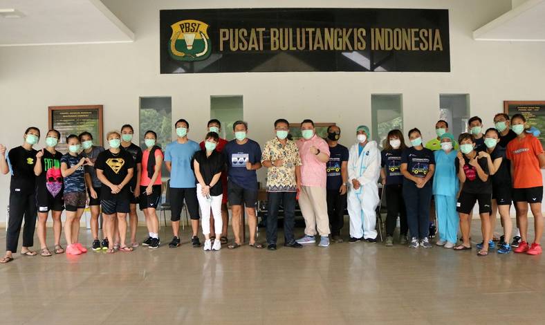 Sejumlah atlet pelatnas PBSI usai menjalani tes Swab. Sejumlah atlet pelatnas PBSI usai menjalani tes Swab.