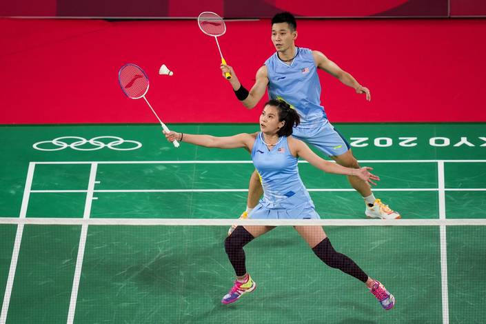 Chan Peng Soon/Goh Li Ying (Malaysia) mengembalikan shuttlecock. (Foto: BADMINTONPHOTO - Shi Tang) Chan Peng Soon/Goh Li Ying (Malaysia) mengembalikan shuttlecock. (Foto: BADMINTONPHOTO - Shi Tang)
