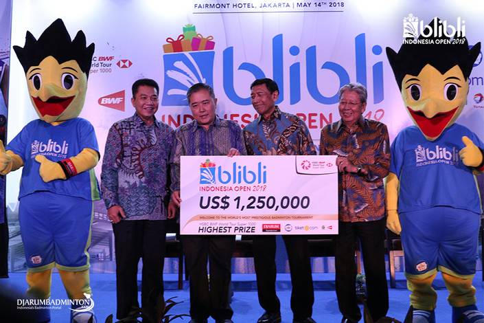 Blibli Indonesia Open 2018 Menawarkan Jumlah Hadiah Yang Fantastis Yakni Sebesar 1.250.000 Dollar AS atau 17,5 Miliar Rupiah. Blibli Indonesia Open 2018 Menawarkan Jumlah Hadiah Yang Fantastis Yakni Sebesar 1.250.000 Dollar AS atau 17,5 Miliar Rupiah.