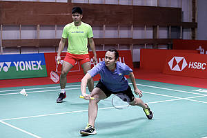 Praveen Jordan/Melati Daeva Oktavianti saat berlatih dan menjajal lapangan pertandingan di Istora Senayan, Jakarta.