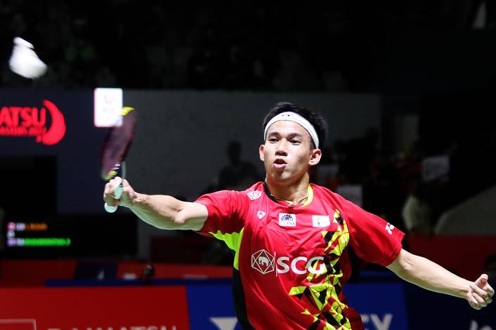 Dechapol Puavaranukroh (Djarum Badminton) Dechapol Puavaranukroh (Djarum Badminton)