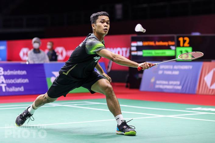 Tunggal putra Indonesia, Anthony Sinisuka Ginting menghadang pengembalian lawan. (Copyright: Badmintonphoto | Courtesy of BWF) Tunggal putra Indonesia, Anthony Sinisuka Ginting menghadang pengembalian lawan. (Copyright: Badmintonphoto | Courtesy of BWF)