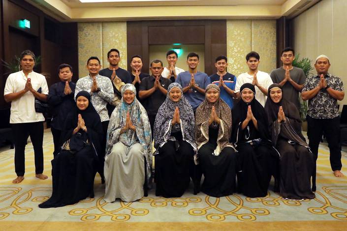 Skuad bulu tangkis Indonesia berlebaran di Manila (Humas PP PBSI) Skuad bulu tangkis Indonesia berlebaran di Manila (Humas PP PBSI)