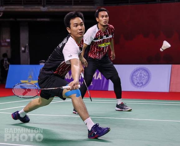 Hendra Setiawan/Mohammad Ahsan (Indonesia) menyambut pengembalian. (Copyright: Badmintonphoto | Courtesy of BWF) Hendra Setiawan/Mohammad Ahsan (Indonesia) menyambut pengembalian. (Copyright: Badmintonphoto | Courtesy of BWF)