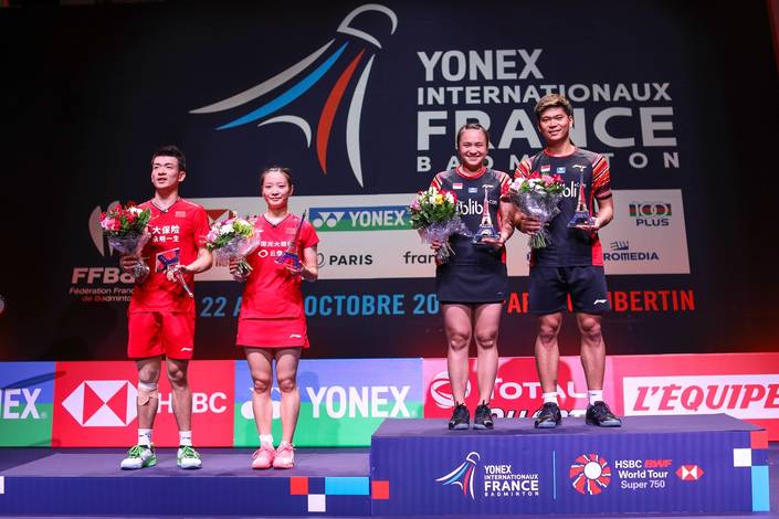 Ganda campuran nomor satu Indonesia, Praveen Jordan/Melati Daeva Oktavianti (kanan) saat menjuarai French Open 2019 BWF World Tour Super 750. (Foto: PP PBSI) Ganda campuran nomor satu Indonesia, Praveen Jordan/Melati Daeva Oktavianti (kanan) saat menjuarai French Open 2019 BWF World Tour Super 750. (Foto: PP PBSI)
