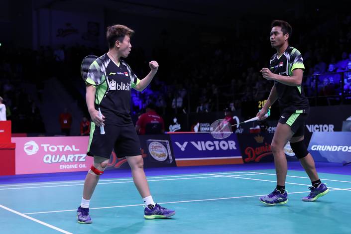 Selebrasi kemenangan Tontowi Ahmad/Liliyana Natsir. Selebrasi kemenangan Tontowi Ahmad/Liliyana Natsir.
