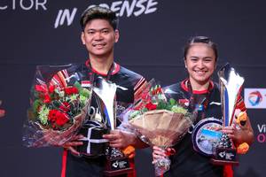 Praveen Jordan/Melati Daeva Oktavianti (Indonesia) saat menjuarai Denmark Open 2019 BWF World Tour Super 750.