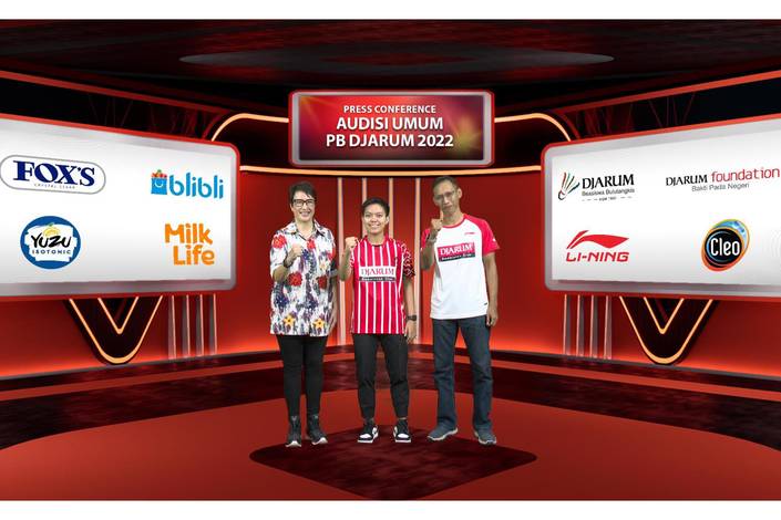 Yuni Kartika, Siti Fadia Silva Ramadhanti, & Sigit Budiarto (Dok. PB Djarum) Yuni Kartika, Siti Fadia Silva Ramadhanti, & Sigit Budiarto (Dok. PB Djarum)