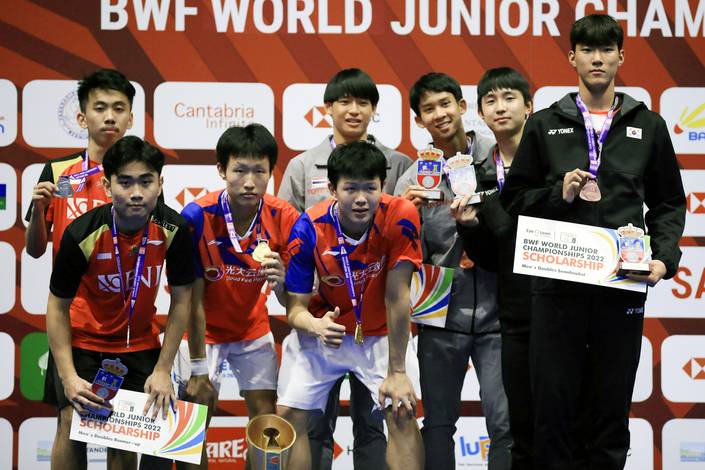 Tiga podium teratas ganda putra pada Kejuaraan Dunia Junior 2022 (Humas PP PBSI) Tiga podium teratas ganda putra pada Kejuaraan Dunia Junior 2022 (Humas PP PBSI)