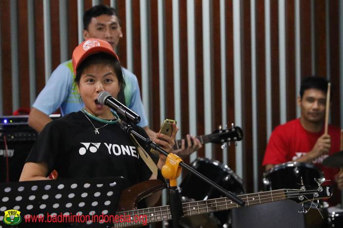 Apa Jadinya Jika Pebulutangkis Main Band?