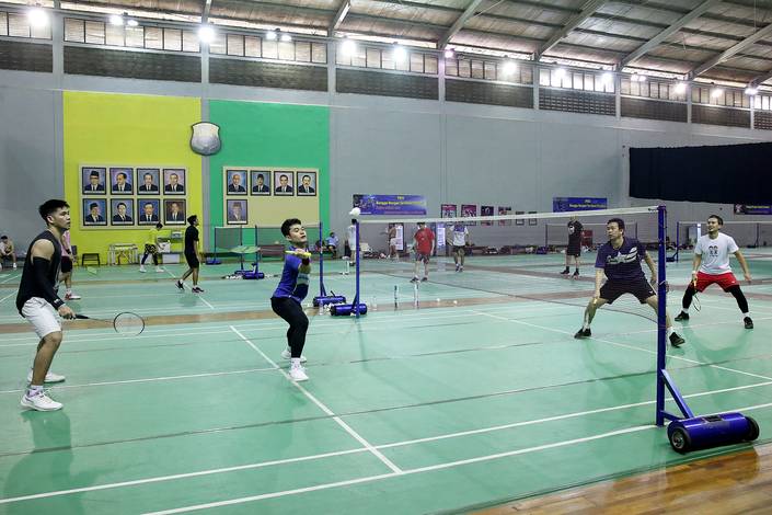 Suasana latihan skuad ganda putra di pelatnas PP PBSI (Djarum Badminton) Suasana latihan skuad ganda putra di pelatnas PP PBSI (Djarum Badminton)