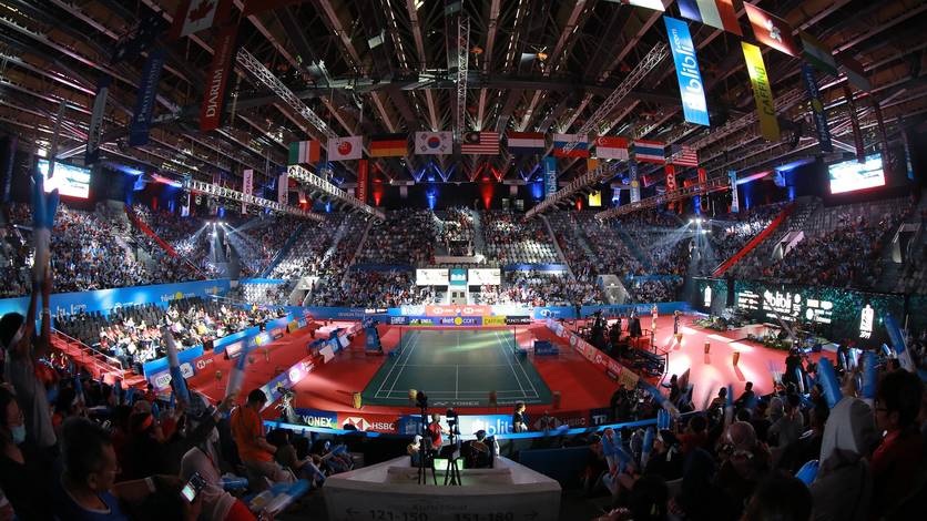 The atmosphere before the final round of Blibli Indonesia Open 2019 in Istora, Senayan. The atmosphere before the final round of Blibli Indonesia Open 2019 in Istora, Senayan.