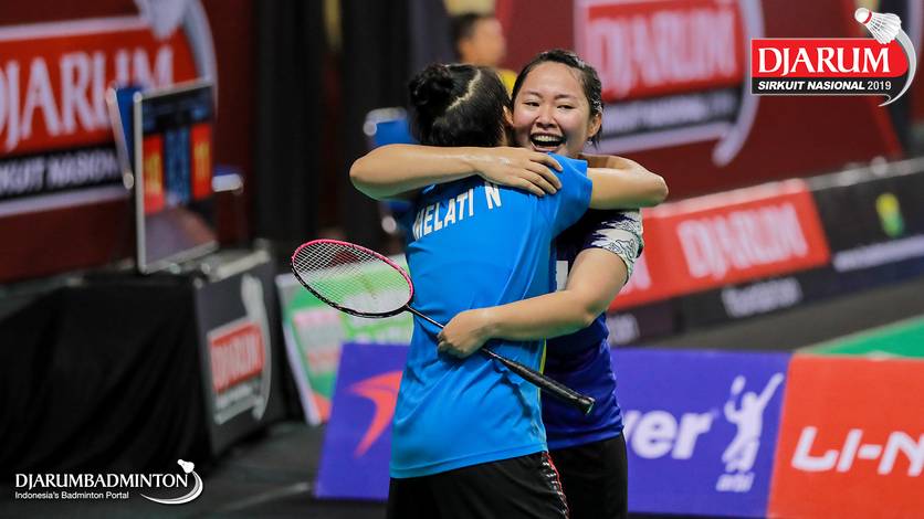 Selebrasi kemenangan Nadiya Melati/Tiara Rosalia Nuraidah (PB Pertamina Fastron). Selebrasi kemenangan Nadiya Melati/Tiara Rosalia Nuraidah (PB Pertamina Fastron).