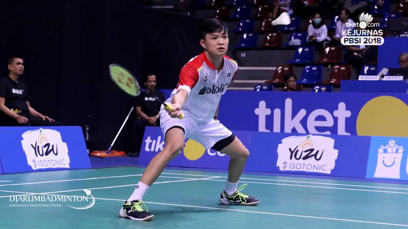 Bobby Setiabudi (Indonesia) bersiap menyambut pengembalian. Bobby Setiabudi (Indonesia) bersiap menyambut pengembalian.
