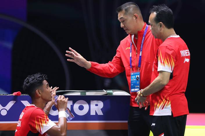 Alwi Farhan, Harry Hartono, & Rionny Mainaky (Humas PP PBSI) Alwi Farhan, Harry Hartono, & Rionny Mainaky (Humas PP PBSI)
