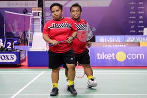 Rina Marlina & Subhan (Djarum Badminton) Rina Marlina & Subhan (Djarum Badminton)