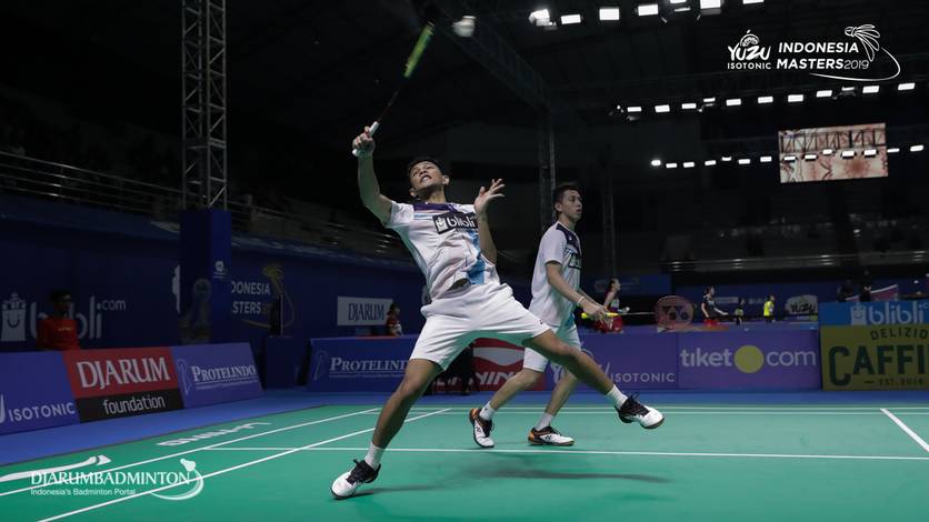 Fajar Alfian/Muhammad Rian Ardianto (Indonesia) mengembalikan shuttlecock. Fajar Alfian/Muhammad Rian Ardianto (Indonesia) mengembalikan shuttlecock.