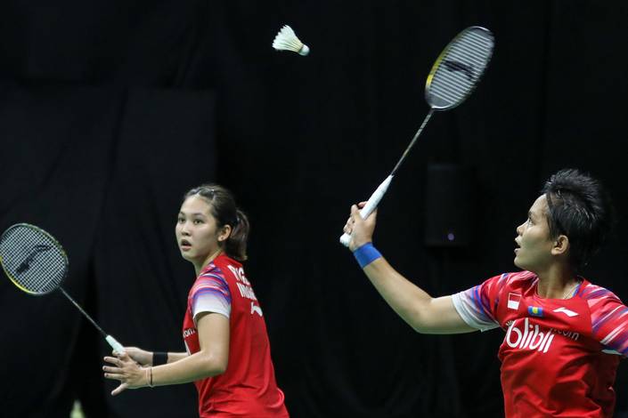 Ribka Sugiarto/Siti Fadia Silva Ramadhanti menyambut pengembalian. Ribka Sugiarto/Siti Fadia Silva Ramadhanti menyambut pengembalian.