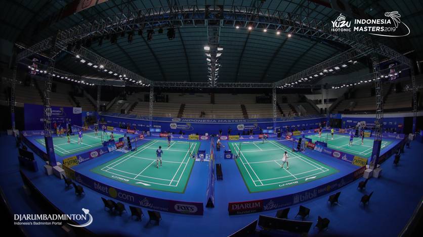 Suasana GOR Ken Arok, Malang, Jawa Timur saat persiapan Yuzu Indonesia Masters 2019 BWF Tour Super 100. Suasana GOR Ken Arok, Malang, Jawa Timur saat persiapan Yuzu Indonesia Masters 2019 BWF Tour Super 100.