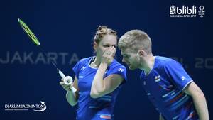 Ganda campuran nomor sembilan dunia asal Inggris, Marcus Ellis/Lauren Smith.