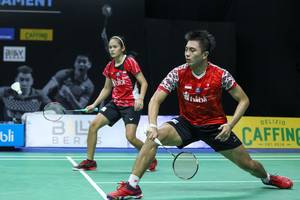 Zacharia Josiahno Sumanti/Hediana Julimarbela menyambut pengembalian.