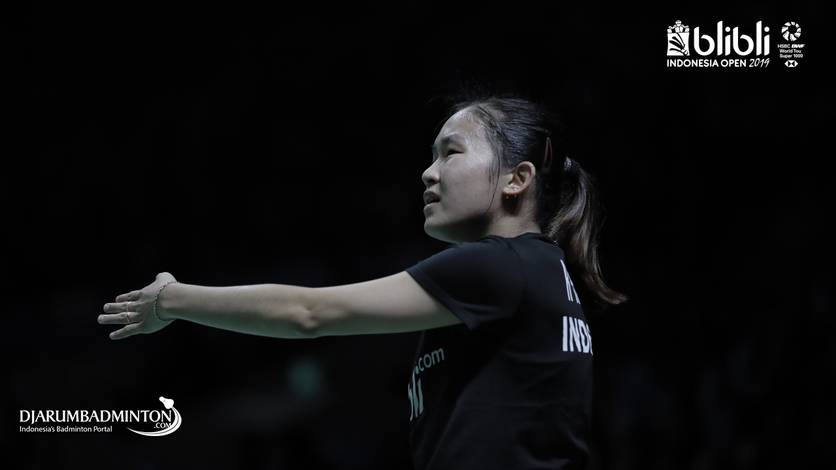 Ekspresi kekecewaan Ruselli Hartawan (Indonesia). Ekspresi kekecewaan Ruselli Hartawan (Indonesia).