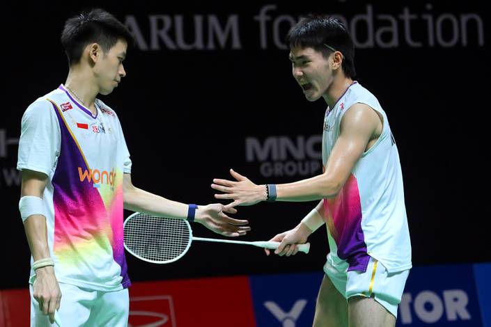 Raymond Indra/Nikolaus Joaquin (Djarum Badminton)