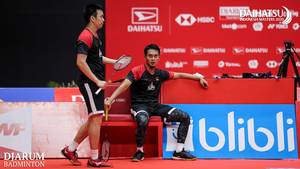 Hendra Setiawan/Mohammad Ahsan (Indonesia) saat berlaga di ajang Daihatsu Indonesia Masters 2020 BWF World Tour Super 500.