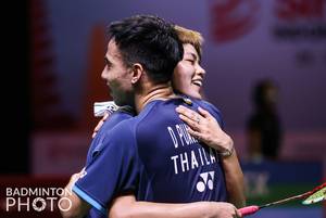 Dechapol Puavaranukroh & Sapsiree Taerattanachai (Badminton Photo/Erika Sawauchi)