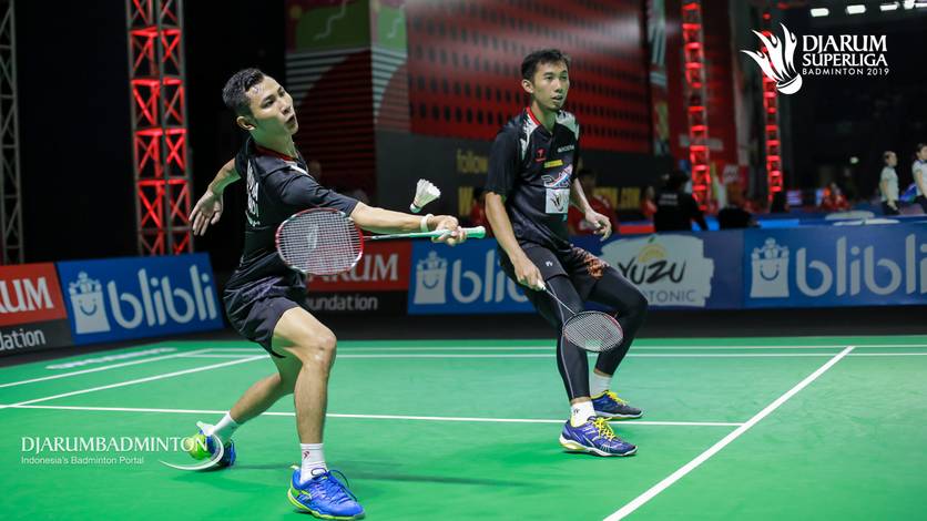 Kenas Adi Haryanto/Rian Agung Saputro (Indonesia) bersiap menyambut pengembalian. Kenas Adi Haryanto/Rian Agung Saputro (Indonesia) bersiap menyambut pengembalian.