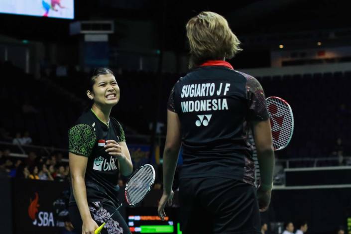 Ekspresi kekecewaan Jauza Fadhila Sugiarto/Yulfira Barkah (Indonesia). Ekspresi kekecewaan Jauza Fadhila Sugiarto/Yulfira Barkah (Indonesia).