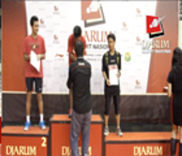 Pembagian Hadiah Djarum Sirkuit Nasional Li Ning Jawa Tengah Open 2013